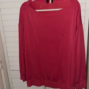 NWOT Calvin Klein sweater 2/40$!